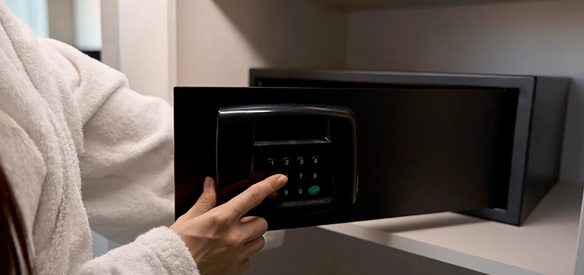 Safe Unlocking Service Company in Chicago Heights, Illinois