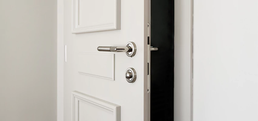 Folding Bathroom Door With Lock Solutions in Chicago Heights, IL